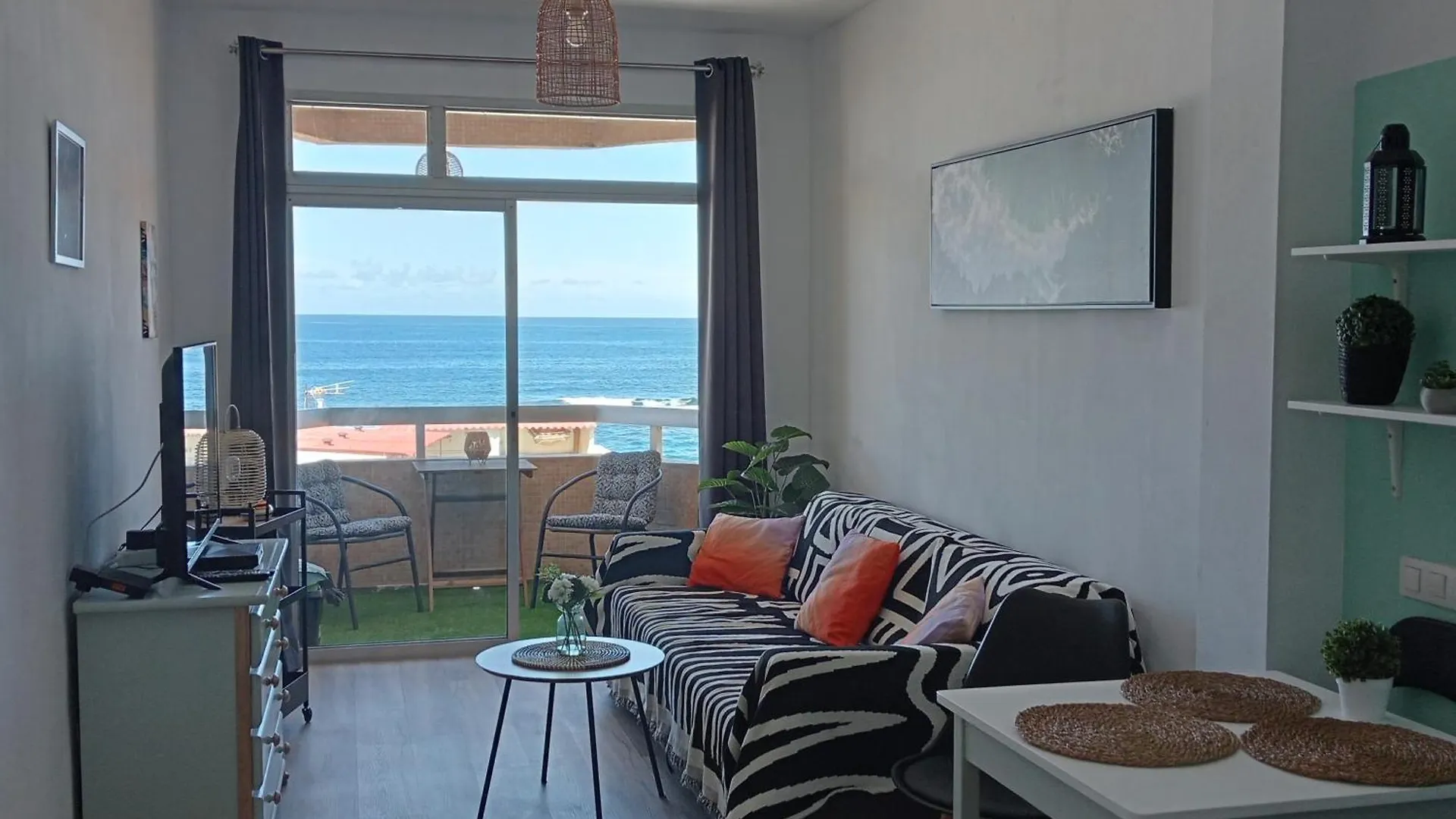 Luas Beachfront House Las Canteras Las Palmas de Gran Canaria
